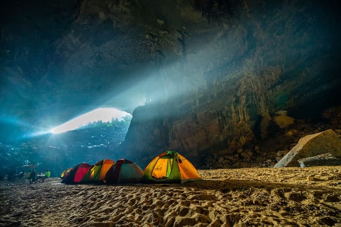 Hang En cave campsite